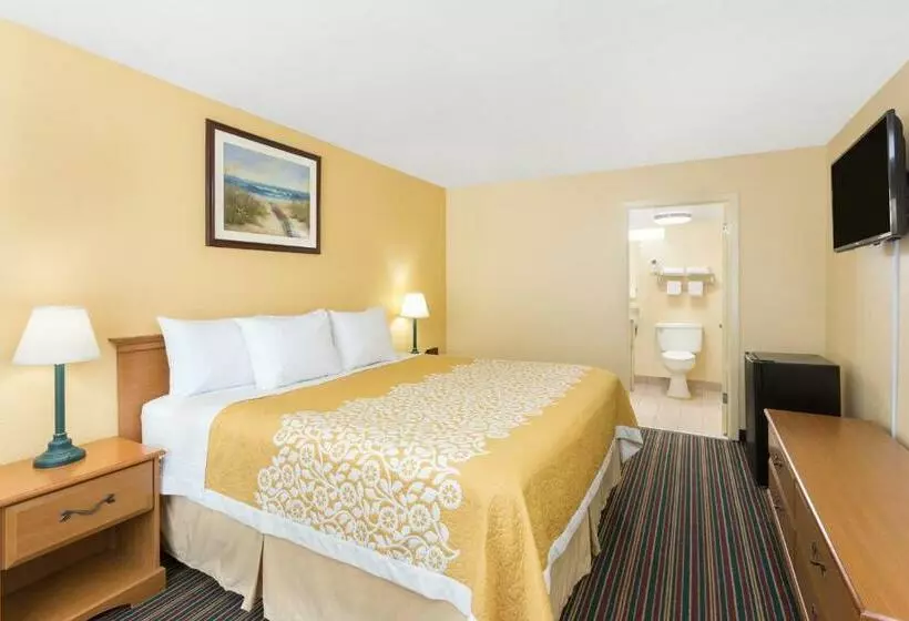 キングサイズベッドのスタンダードルーム, Days Inn By Wyndham Mt Pleasantcharlestonpatriots Point