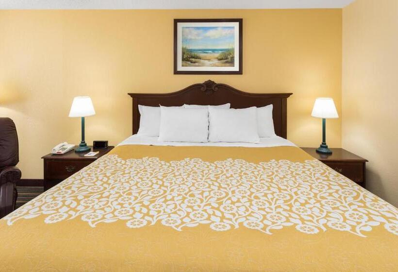 Стандартный Номер Кровать Кинг, Days Inn By Wyndham Mt Pleasantcharlestonpatriots Point