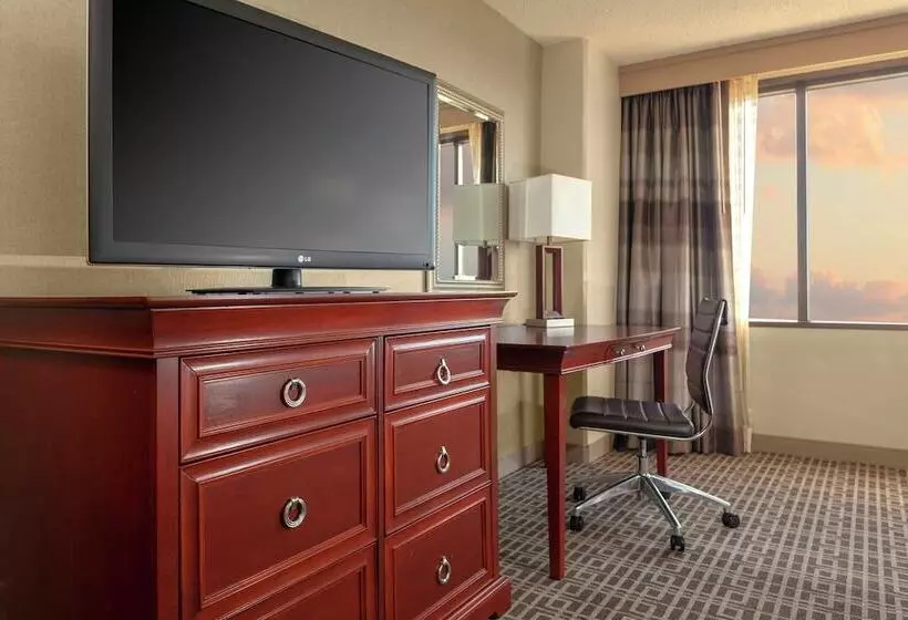 ２ダブルベッドのスタンダードルーム, Doubletree By Hilton Kansas City  Overland Park