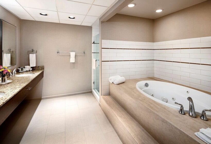 スイート, Doubletree By Hilton Ontario Airport