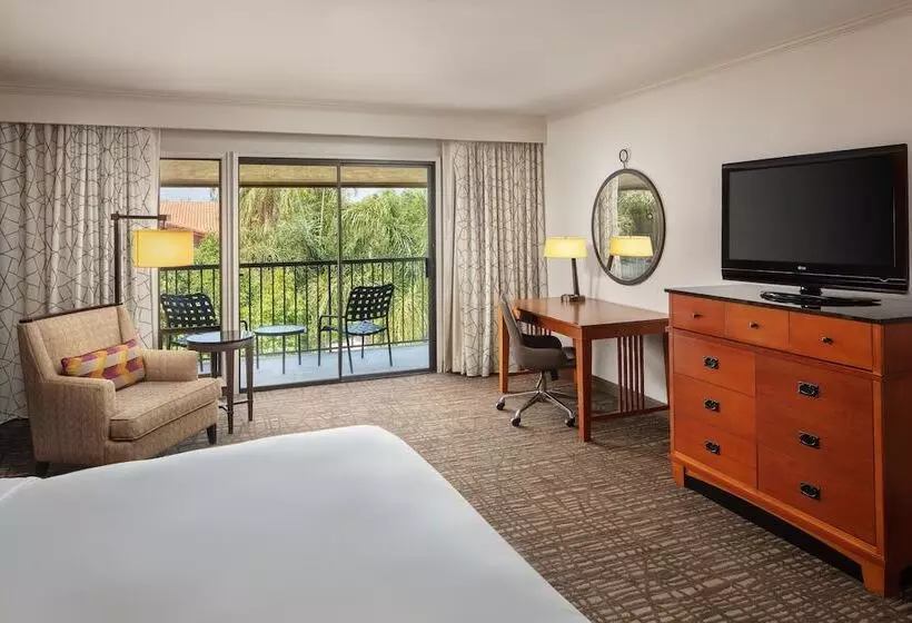 اتاق استاندارد با تخت دوبل, Doubletree By Hilton Ontario Airport