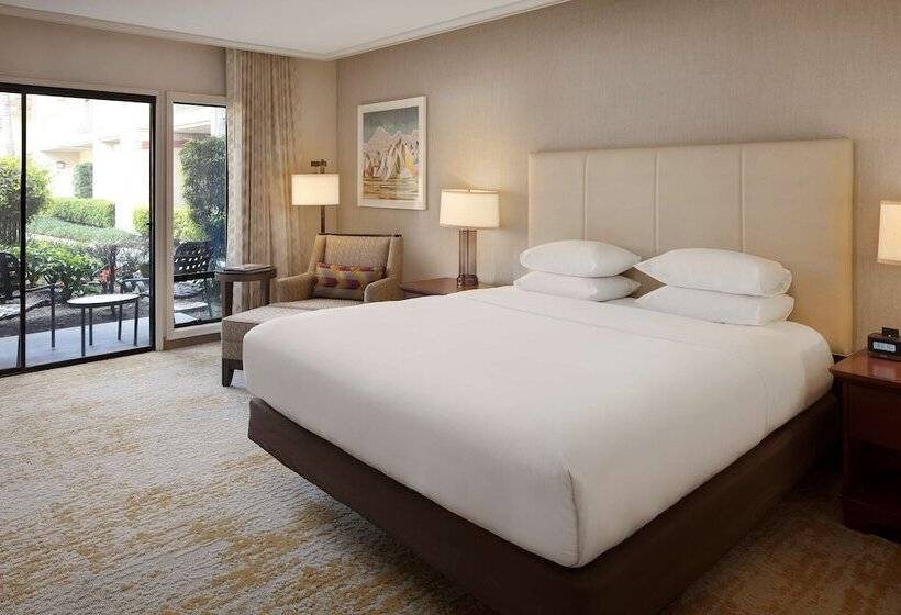 스탠다드 룸 더블 침대, Doubletree By Hilton Ontario Airport
