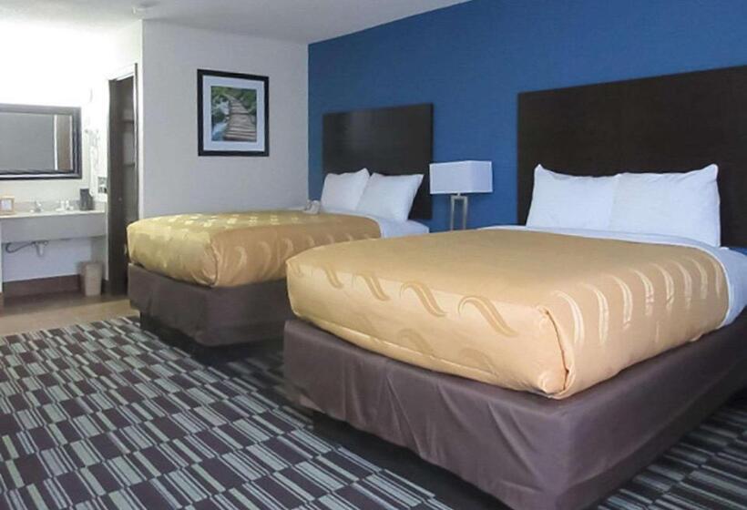 标准间, Quality Inn Farmington