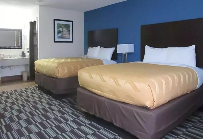 スタンダードルーム, Quality Inn Farmington