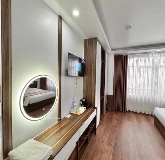 اتاق لوکس با چشمانداز دریا, Thái Bảo