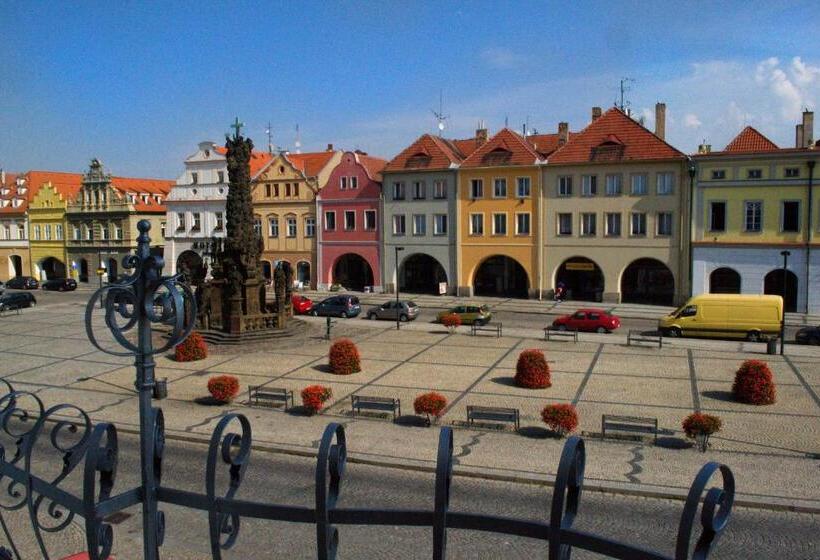 Deluxe Szoba, Zlatý Anděl