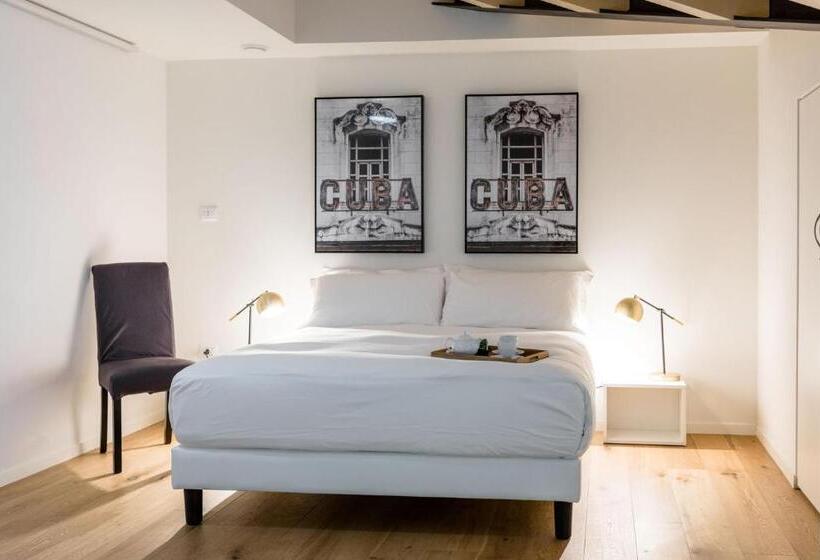 غرفة قياسية, La Ripa Boutique