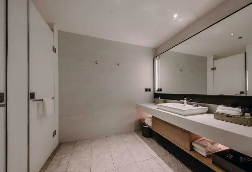 クイーンベッドのデラックスルーム, Four Points By Sheraton Jiaxing
