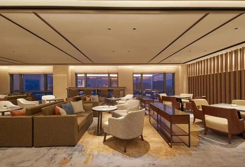 クイーンサイズベッドのエクゼクティブルーム, Four Points By Sheraton Jiaxing
