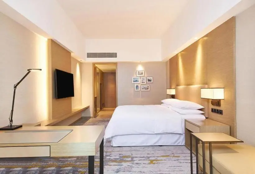 キングサイズベッド、シティビューデラックスルーム, Four Points By Sheraton Jiaxing