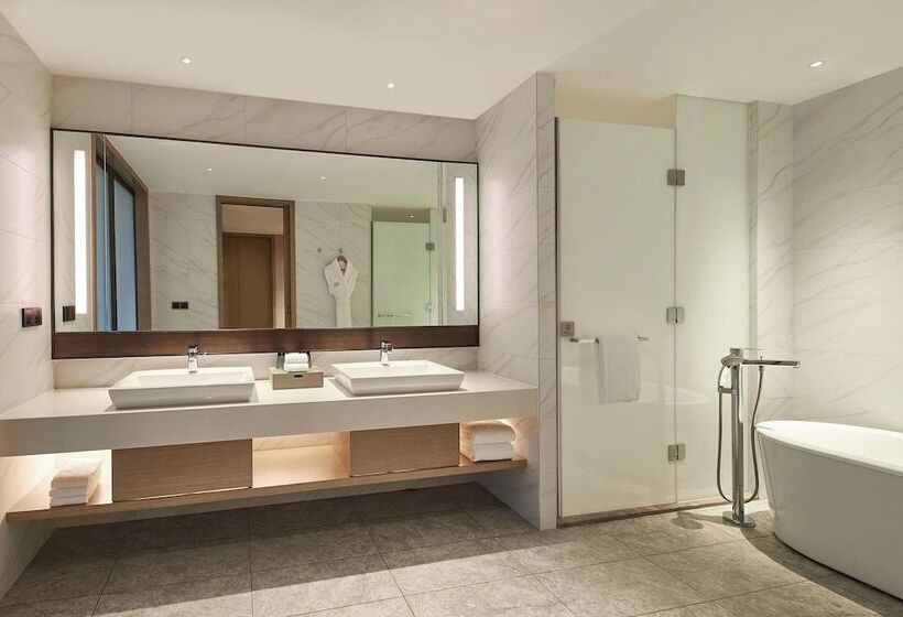 이그제큐티브 스위트, Four Points By Sheraton Jiaxing