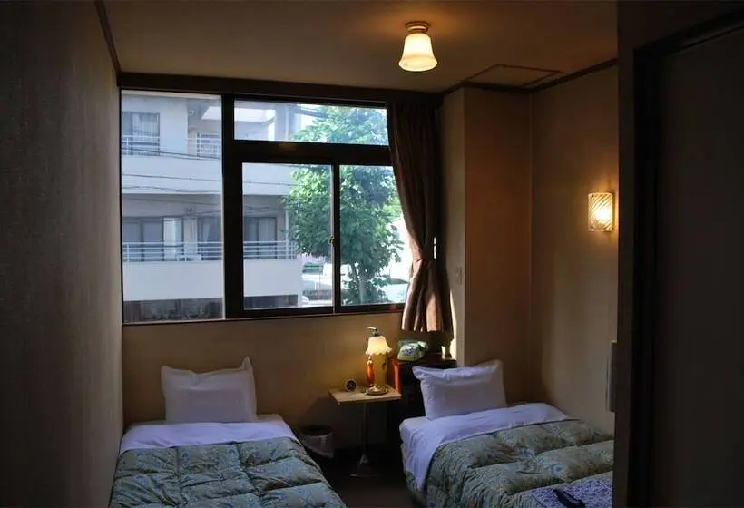 Standard-huone, Business Hotel Nakayama