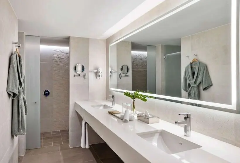 سوییت جونیور, Avani Cancún Airport