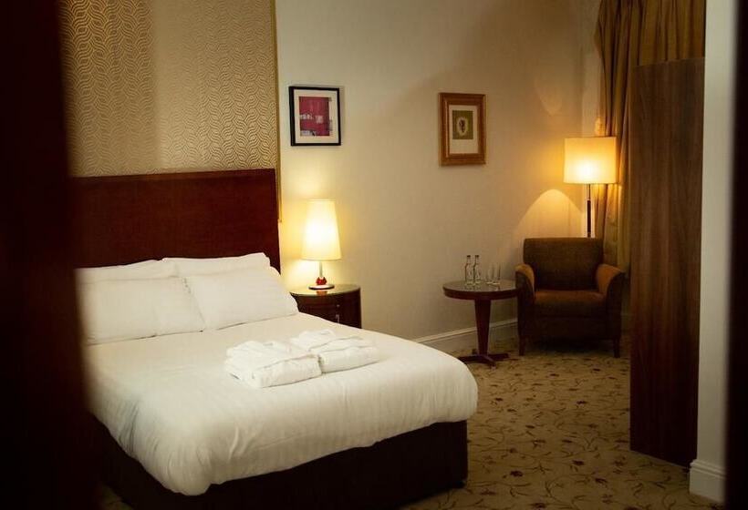 家庭间, The Ladbrooke