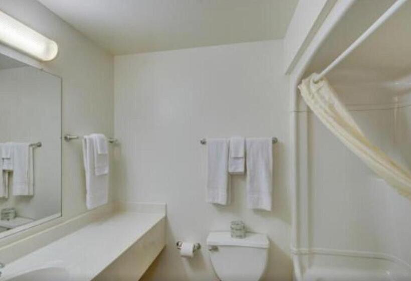 غرفة ديلوكس سرير كينج, Studio 6port Allen, La  Baton Rouge I10