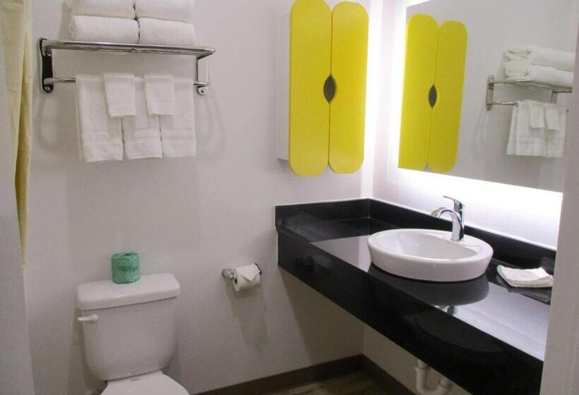 غرفة ديلوكس سرير كينج, Studio 6port Allen, La  Baton Rouge I10