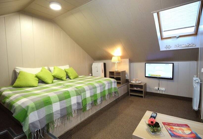 Семейный Номер, Nikolin Park Guest House