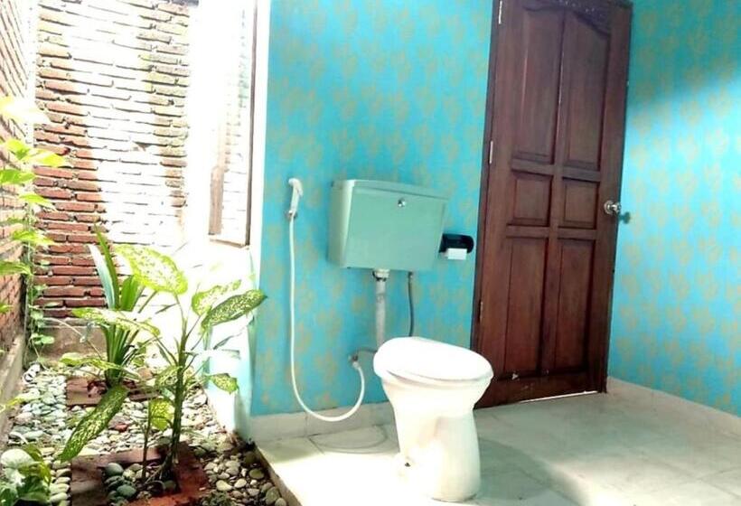 园景标准四人间, Besar Bulan Baru   Senggigi