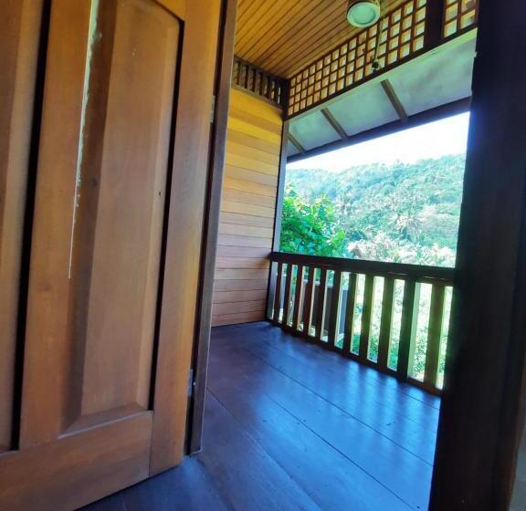 带露台的标准房间, Besar Bulan Baru   Senggigi