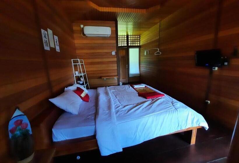 带大床的标准间, Besar Bulan Baru   Senggigi