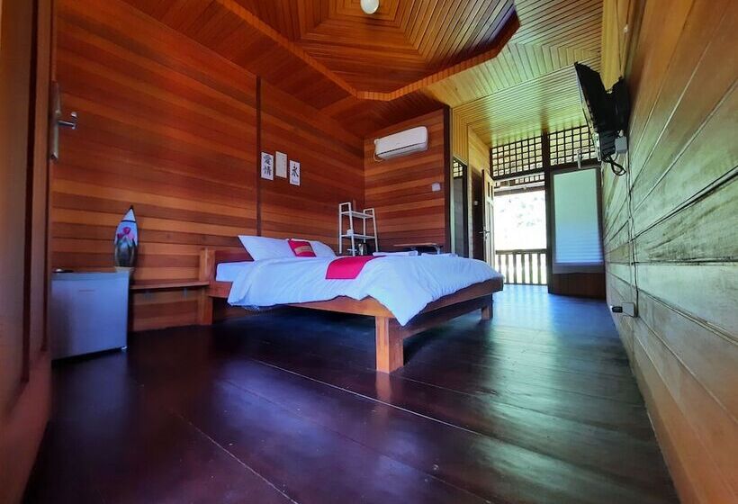 标准三人间, Besar Bulan Baru   Senggigi