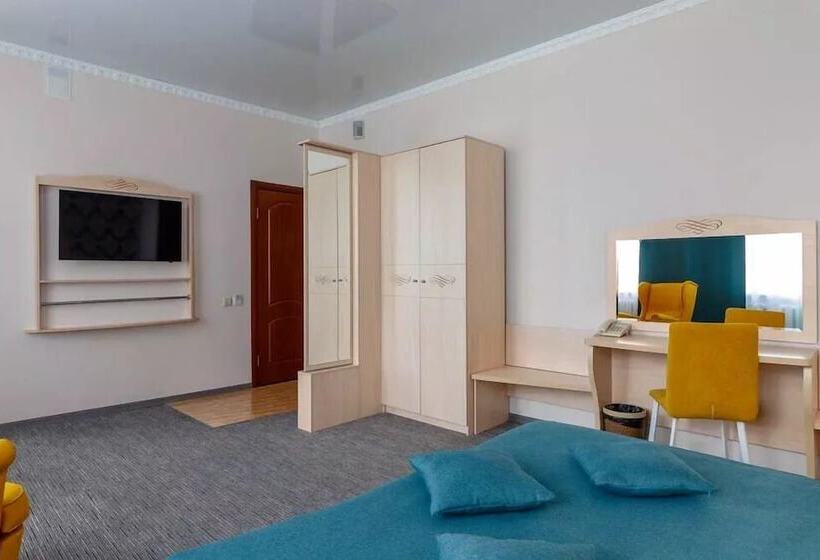 اتاق سوپریور, Cronwell Park Nika