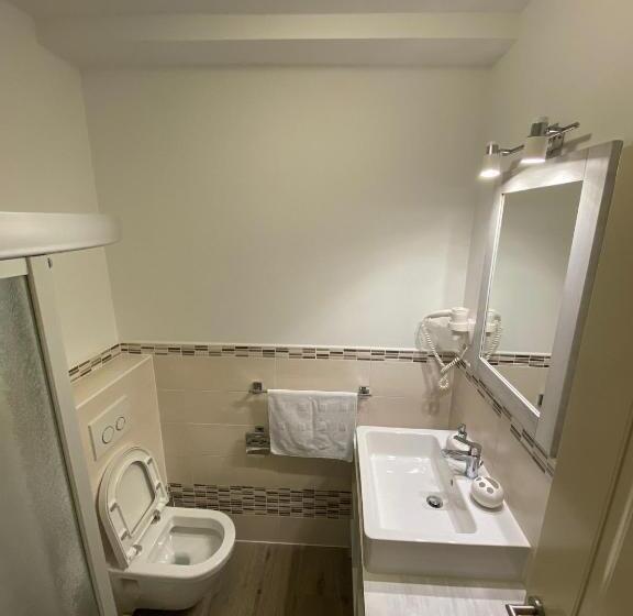 חדר סטנדרט עם מיטת קינג, Bb Ld