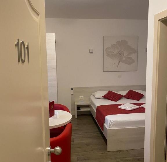 חדר סטנדרט עם מיטת קינג, Bb Ld