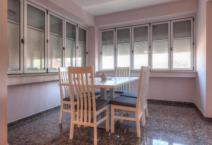 דירת שלושה חדרים, Bb Ld