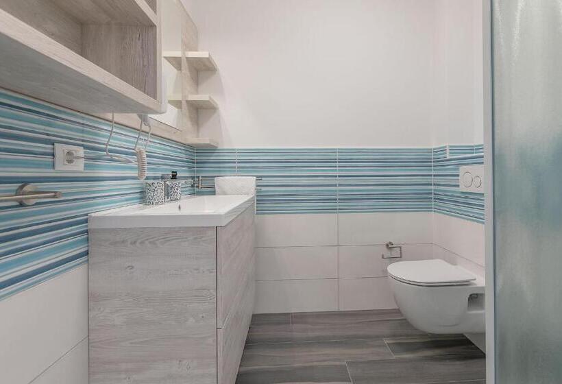 חדר דלוקס, Bb Ld