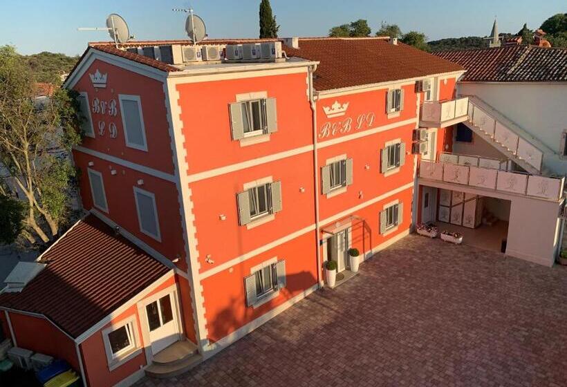 חדר משפחתי, Bb Ld