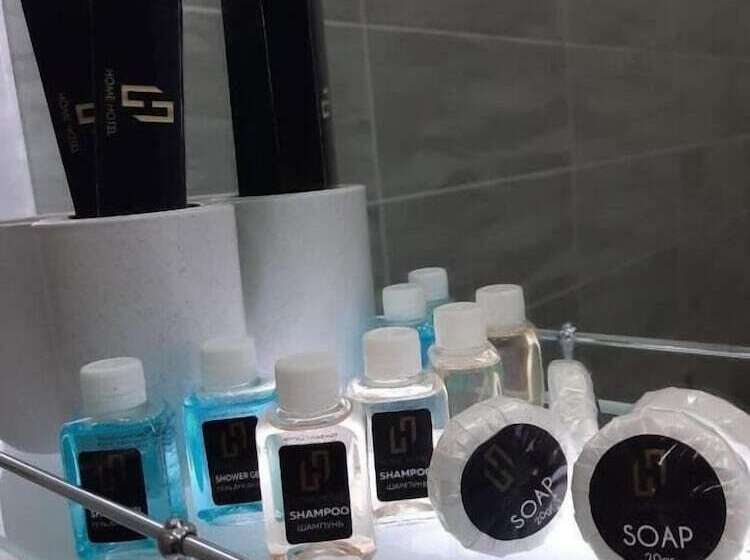 اتاق لوکس, Home