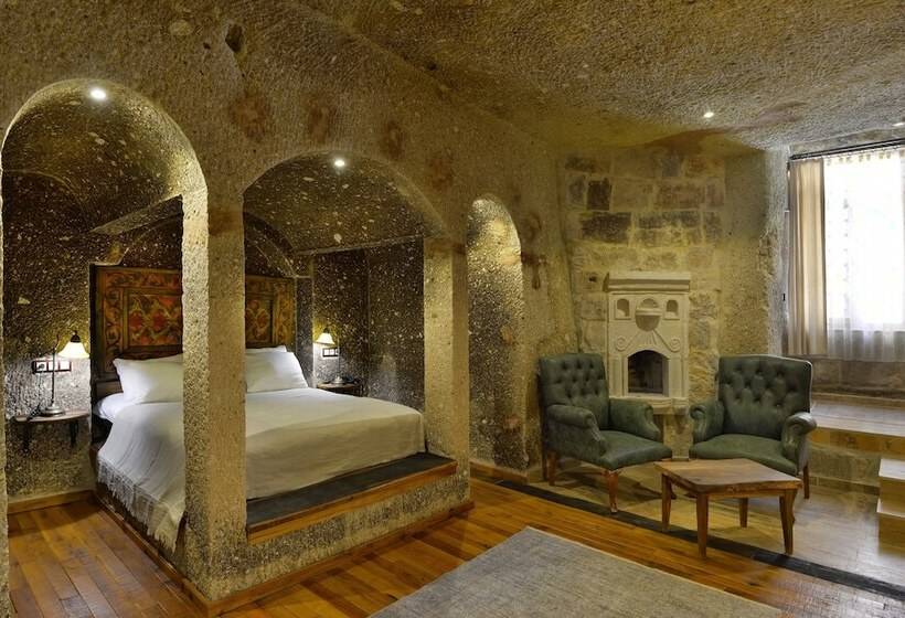 جناح, Aza Cave Cappadocia Adult