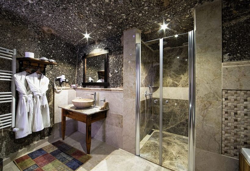 جناح سرير كينج, Aza Cave Cappadocia Adult