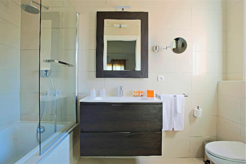 اتاق خانوادگی, Hampton by Hilton Leeds City Centre