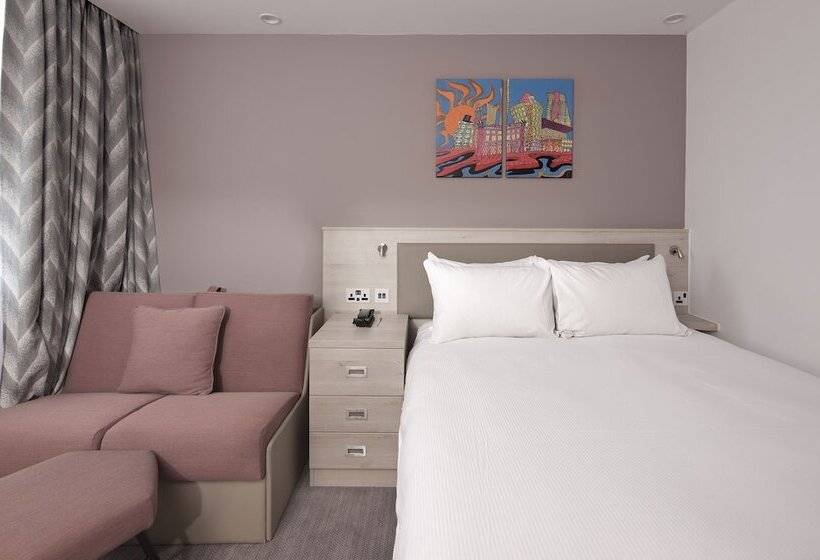 Семейный Номер, Hampton by Hilton Leeds City Centre