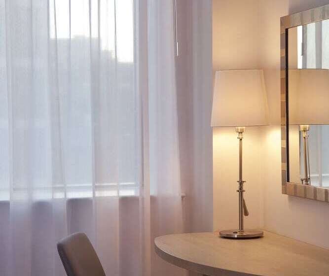 Номер Стандарт, Hampton by Hilton Leeds City Centre