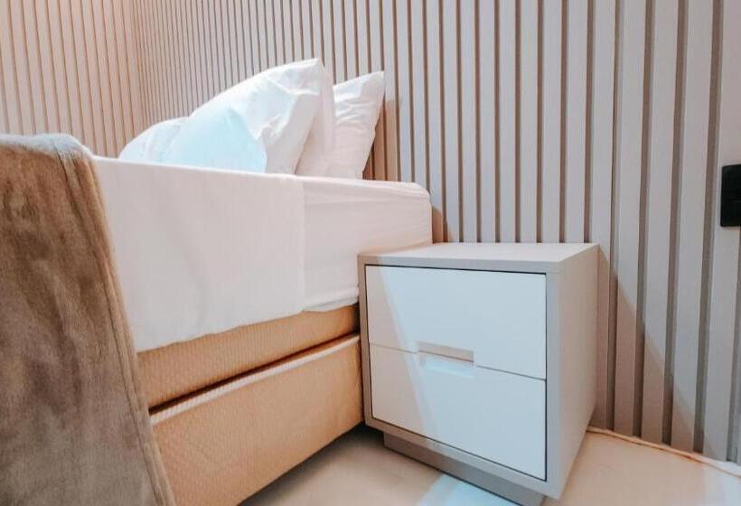 سوییت لوکس, Pousada Agua Marinha