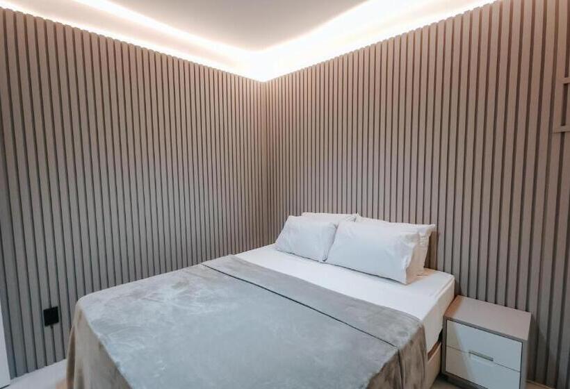 سوییت لوکس, Pousada Agua Marinha