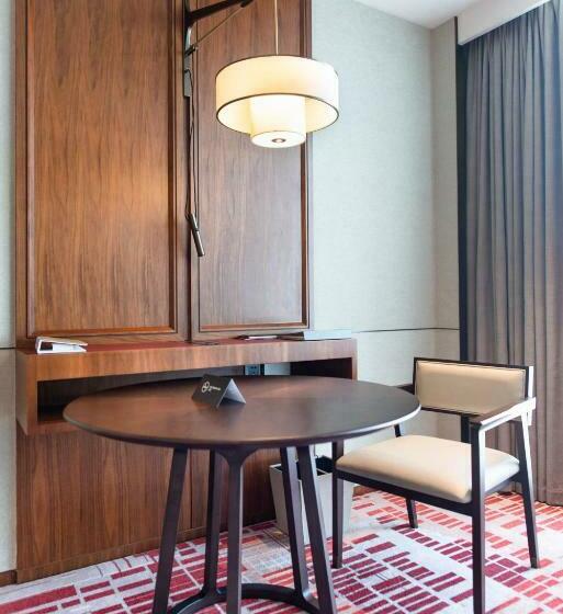 اتاق دلوکس با تخت کینگ و چشم‌انداز شهر, Pullman Huizhou Kaisa