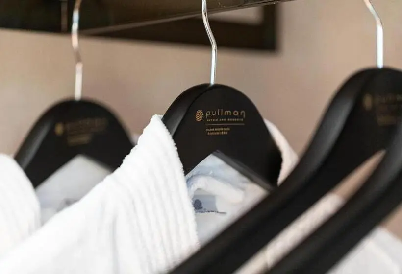 Deluxe-huone King-vuode Kaupunkinäkymä, Pullman Huizhou Kaisa