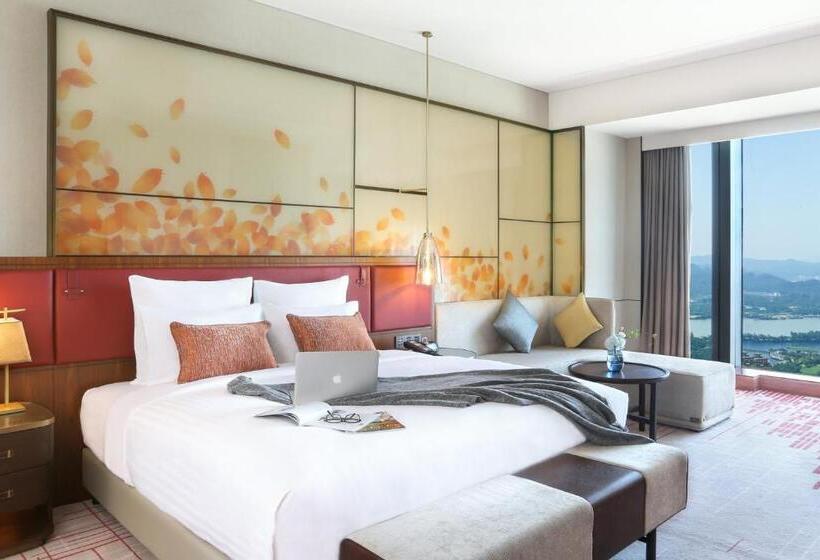 غرفة ديلوكس سرير كينج مطلة على المدينة, Pullman Huizhou Kaisa