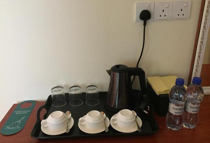 اتاق لوکس سه تخته, Rosemary Boutique