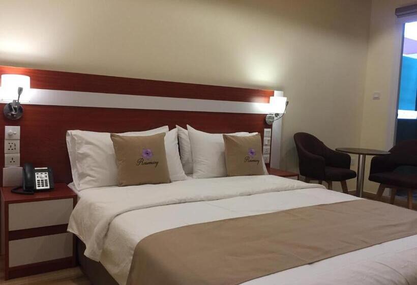 اتاق لوکس سه تخته, Rosemary Boutique