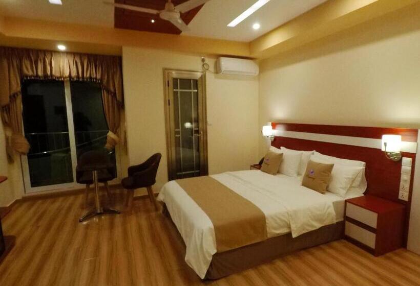 اتاق سوپریور سه تخته, Rosemary Boutique