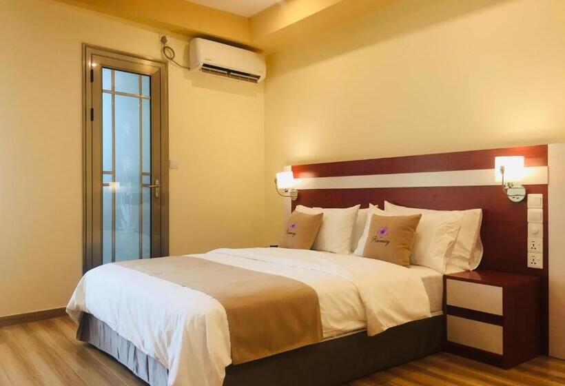 اتاق سوپریور با بالکن, Rosemary Boutique