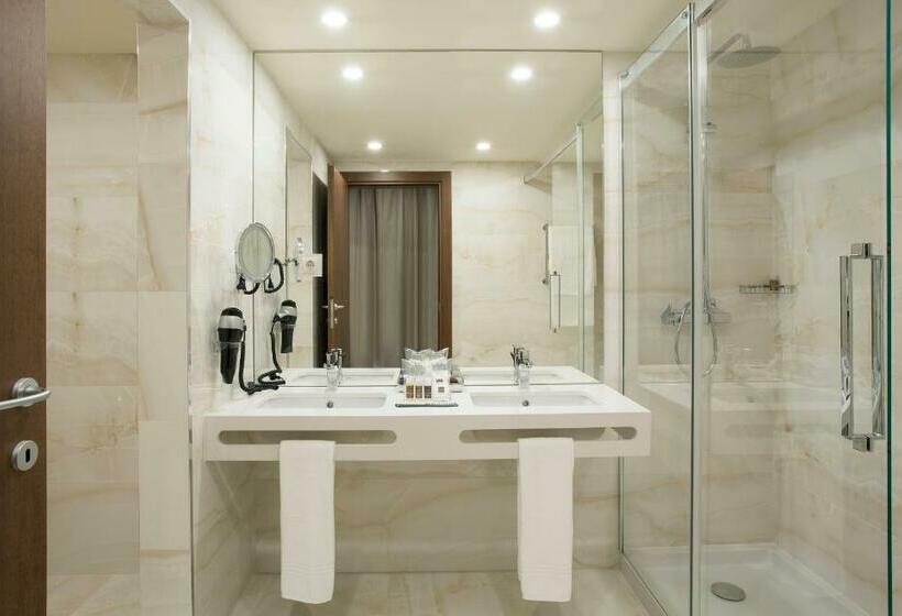 スイート, Turim Santa Maria