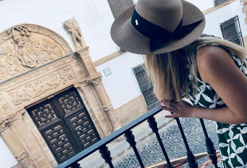 اتاق استاندارد با چشم‌انداز, Qb Almagro Centro