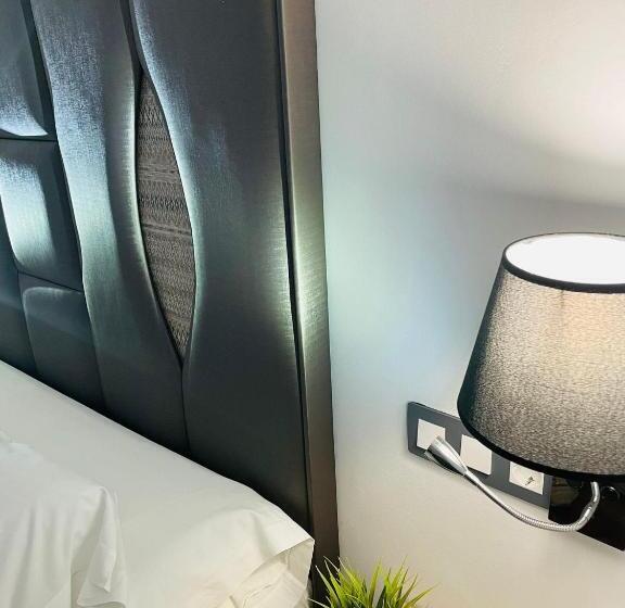 اتاق استاندارد, Qb Almagro Centro