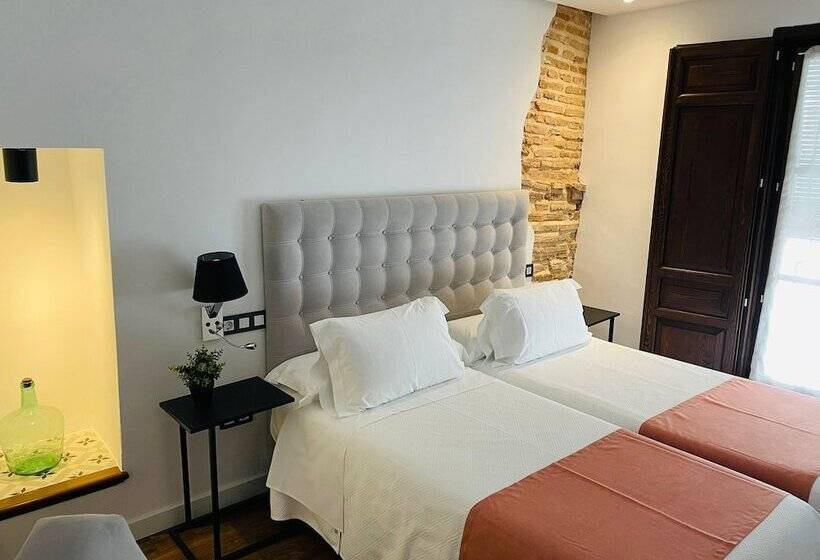 اتاق استاندارد, Qb Almagro Centro